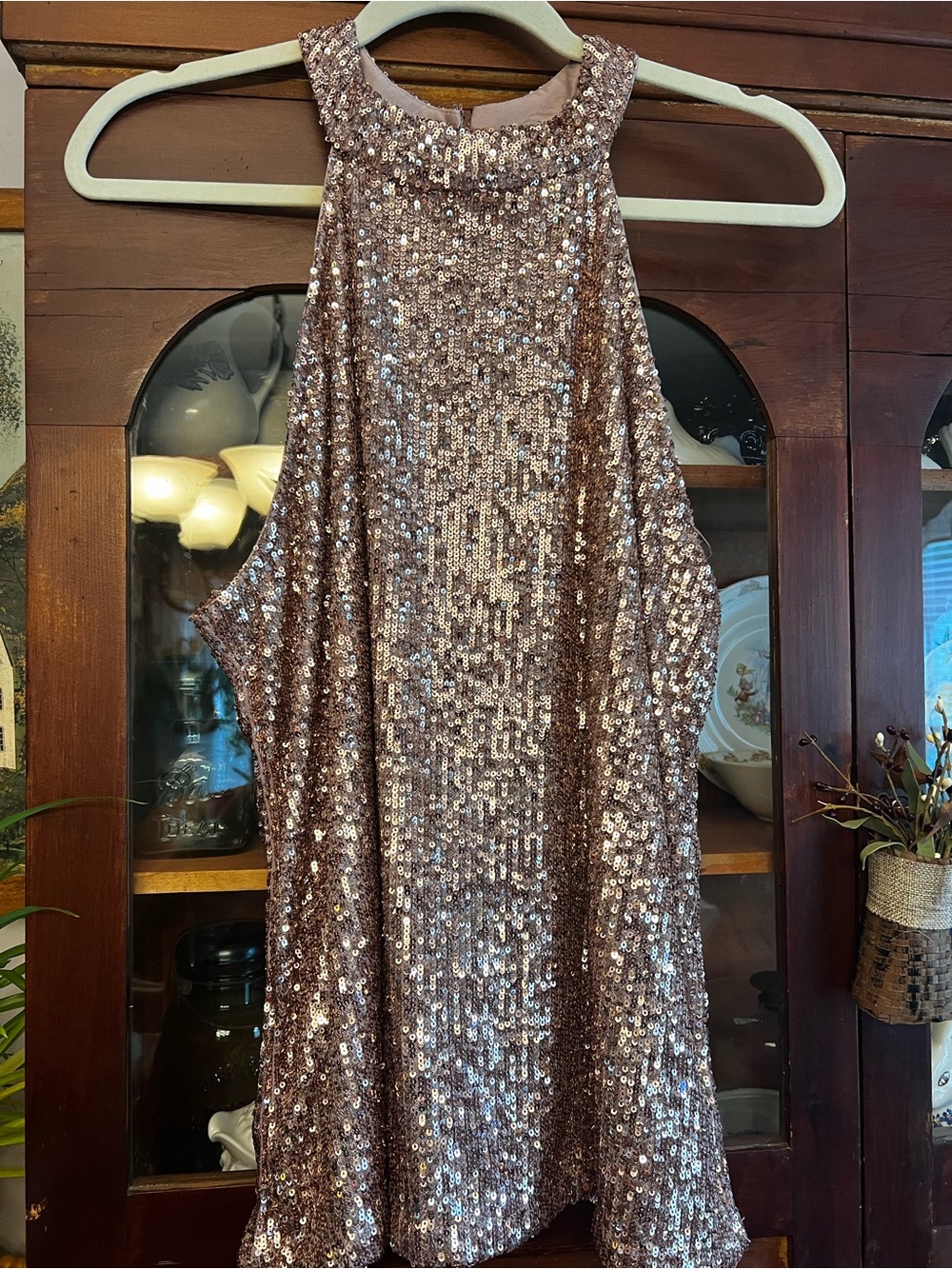 Cable & Gauge Rose-Gold Sequin Halter top XL
